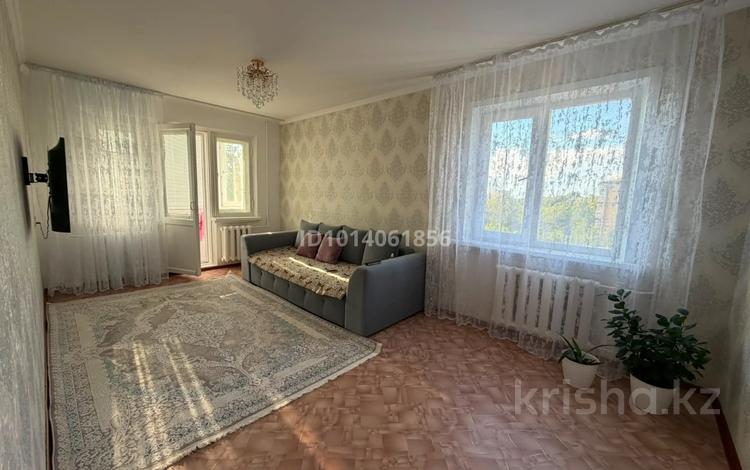 2-бөлмелі пәтер · 43 м² · 4/5 қабат, 2 микрорайон 45, бағасы: 9 млн ₸ в Степногорске — фото 3