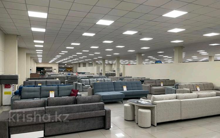 Свободное назначение, офисы, магазины и бутики, склады · 250 м² за 825 000 ₸ в Караганде, Казыбек би р-н — фото 2