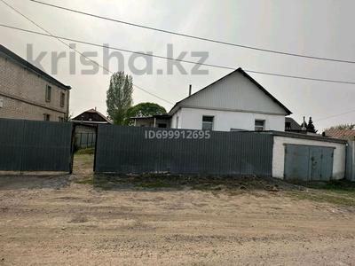 Отдельный дом · 4 комнаты · 180 м² · 5.5 сот., Сулейменова 80 — Областная больница Султанова за 24.5 млн 〒 в Павлодаре