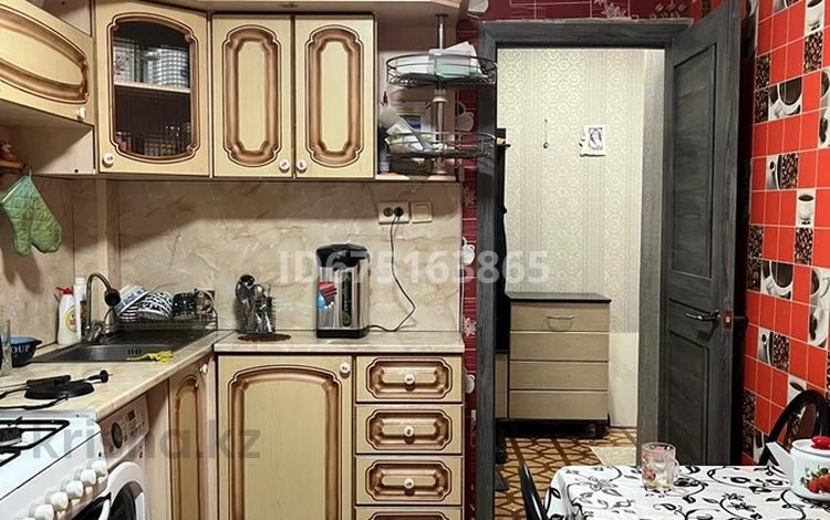 3-комнатная квартира · 59 м² · 10/10 этаж, Первомайская за 25 млн ₸ в Семее — фото 13