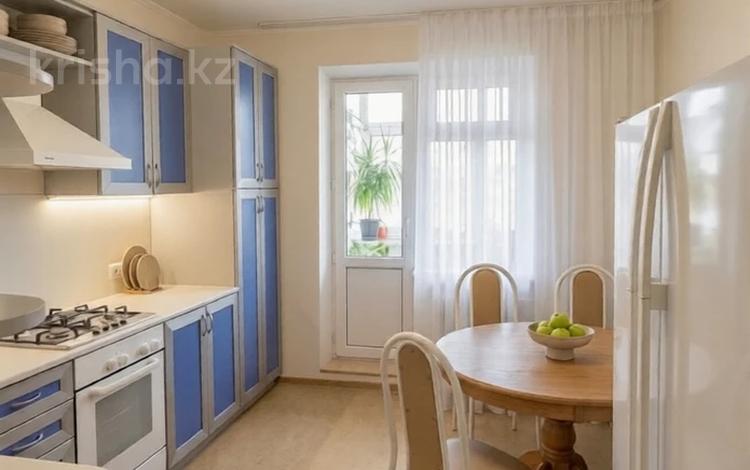 3-бөлмелі пәтер · 70.6 м² · 5/5 қабат, Абулхайрхана 68/1 — 101 стрелковая дивизия, бағасы: 19.8 млн ₸ в Актобе — фото 2