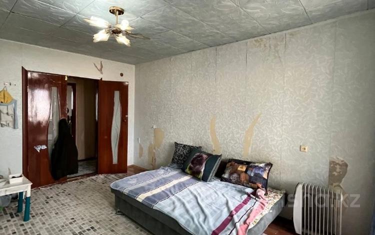 3-комнатная квартира · 61.5 м² · 6/6 этаж, мкр 8, Братьев жубановых за 14.5 млн ₸ в Актобе — фото 2