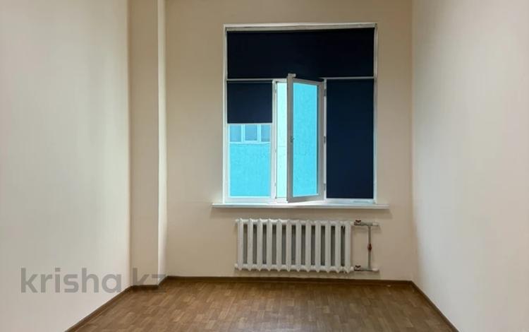 Кеңселер, дүкендер мен бутиктер, білім орталықтары, конференц-залдар, кабинеттер және жұмыс орындары, студиялар · 19 м², бағасы: 171 000 ₸ в Алматы, Алмалинский р-н — фото 2