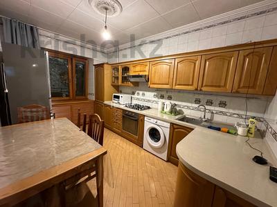 2-комнатная квартира · 60 м² · 1/8 этаж, Абая за 280 000 ₸ в Алматы, Бостандыкский р-н