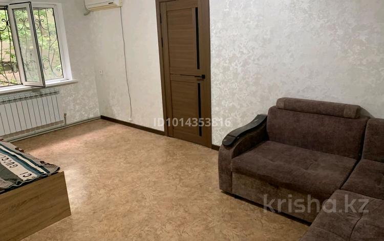 3-комнатная квартира · 60 м² · 2/5 этаж, 8-й микрорайон, 8-шағынаудан 3 за 200 000 ₸ в Шымкенте, Туран р-н — фото 2