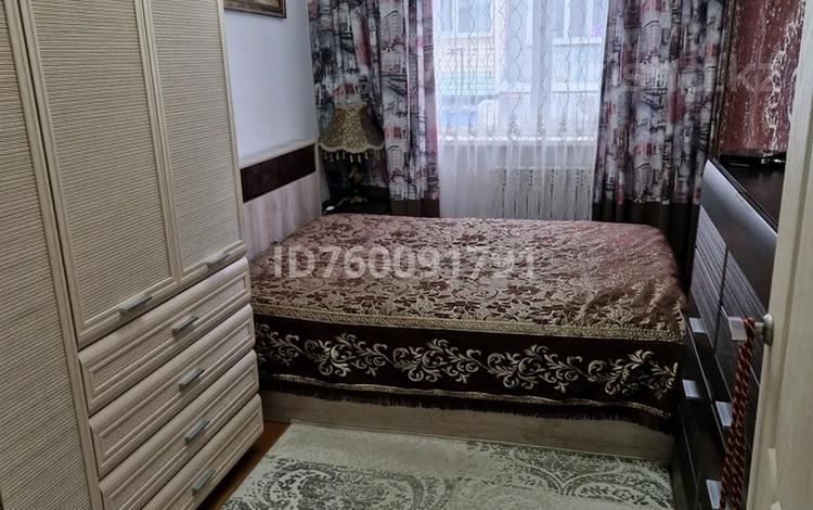 4-бөлмелі пәтер · 61 м² · 2/5 қабат, Пр. Сатпаева 92 — Магазин Универсам, народный банк, площадь, бағасы: 16.5 млн ₸ — фото 2
