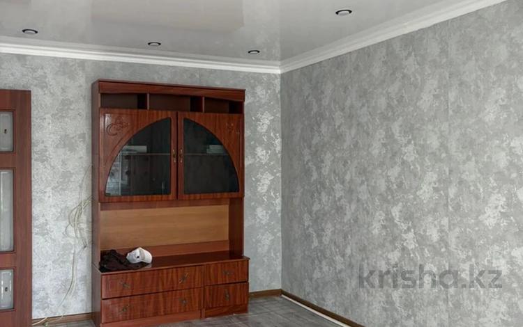 2-бөлмелі пәтер · 44 м² · 4/4 қабат, Жетысу, бағасы: 13.5 млн ₸ в Талдыкоргане, мкр Жетысу — фото 2