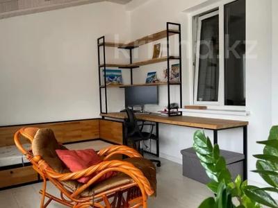 5-комнатная квартира · 215 м² · 13/14 этаж, Луганского 1 — ПРОСТОРНЫЙ ДВУХУРОВНЕВЫЙ ПЕНТХАУС ! за 196 млн ₸ в Алматы, Медеуский р-н