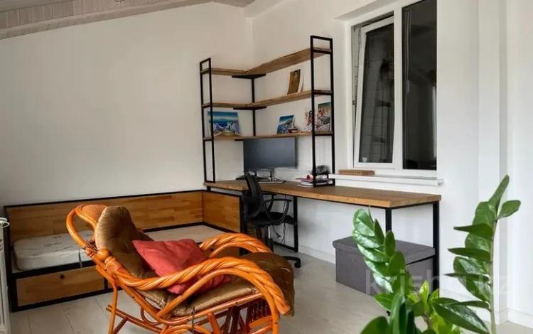 5-комнатная квартира · 215 м² · 13/14 этаж, Луганского 1 — ПРОСТОРНЫЙ ДВУХУРОВНЕВЫЙ ПЕНТХАУС ! за 196 млн ₸ в Алматы, Медеуский р-н — фото 5