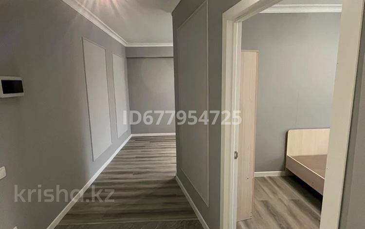 2-бөлмелі пәтер, 60 м², 10/10 қабат тәулігіне, мкр Шугыла, Жунисова 10 к1, бағасы: 16 000 〒 в Алматы, Наурызбайский р-н — фото 2