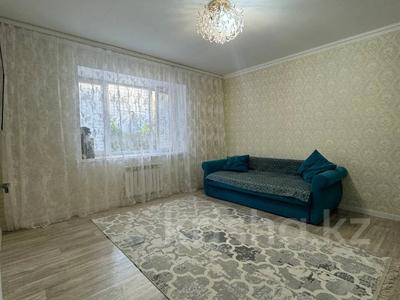 3-бөлмелі пәтер, 70.6 м², 3/5 қабат, мкр Юго-Восток, Сатыбалдина 4/1, бағасы: 39 млн 〒 в Караганде, Казыбек би р-н