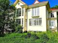 Отдельный дом · 12 комнат · 800 м² · 10 сот., мкр Юбилейный — ул. Ондасынова за 279.5 млн ₸ в Алматы, Медеуский р-н