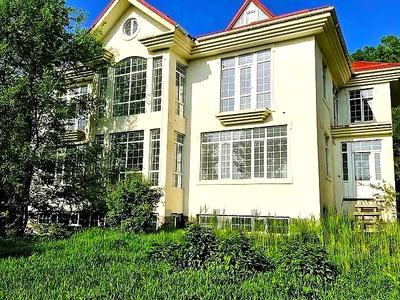 Отдельный дом · 12 комнат · 800 м² · 10 сот., мкр Юбилейный — ул. Ондасынова за 279.5 млн ₸ в Алматы, Медеуский р-н