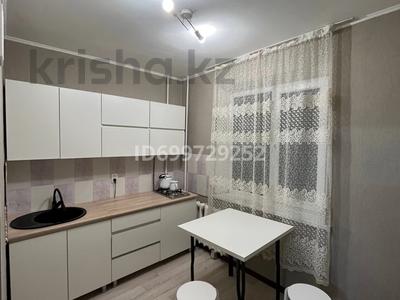 1-комнатная квартира · 35 м² · 3/5 этаж, 4 мкр 6 за 130 000 〒 в Аксае