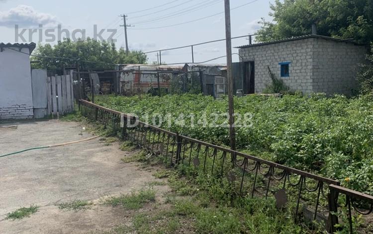Часть дома · 3 комнаты · 80.2 м² · 12 сот., Строительная 64/2 — Поселок Джамбыл за 20 млн ₸ в Костанае — фото 4