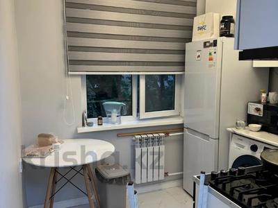 2-комнатная квартира · 43 м² · 3/4 этаж, мкр №6 за 32 млн ₸ в Алматы, Ауэзовский р-н