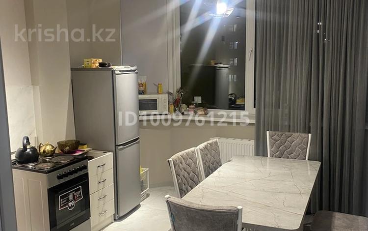 2-комнатная квартира · 65 м² · 9/12 этаж, Караменде би Шакаулы 7/2 за 260 000 ₸ в Астане, Сарыарка р-н — фото 2