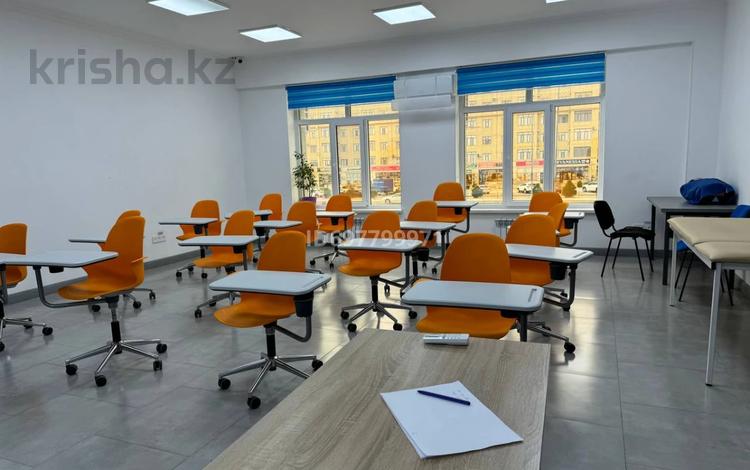 Кеңселер, конференц-залдар, кабинеттер және жұмыс орындары · 60 м², бағасы: 350 000 ₸ в Актау, 16-й мкр  — фото 2