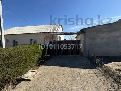 Отдельный дом · 4 комнаты · 100 м² · 9 сот., пгт Балыкши, Омар тулешев 4 за 32 млн 〒 в Атырау