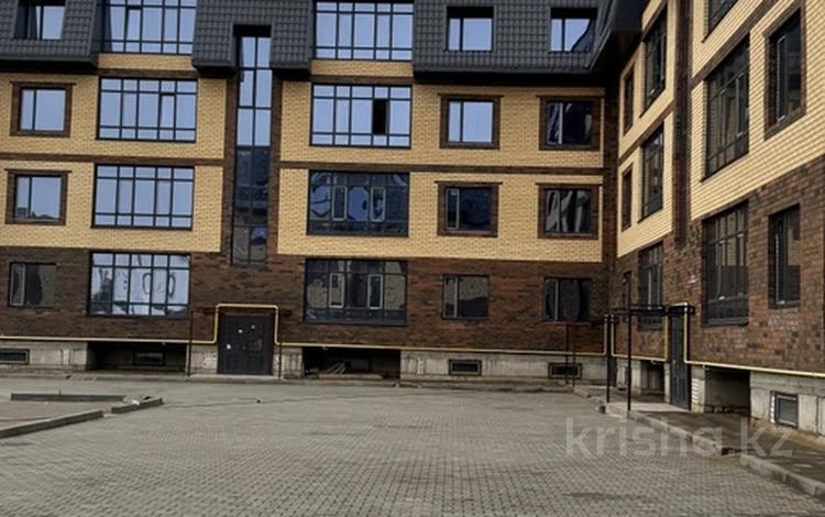1-бөлмелі пәтер · 48.8 м² · 2 қабат, Жумагалиева 39, бағасы: ~ 14.6 млн ₸ в Уральске — фото 2