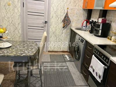 3-бөлмелі пәтер · 69 м², Комсомольская 8 — П. Гресс, бағасы: 12 млн ₸ в Аксу