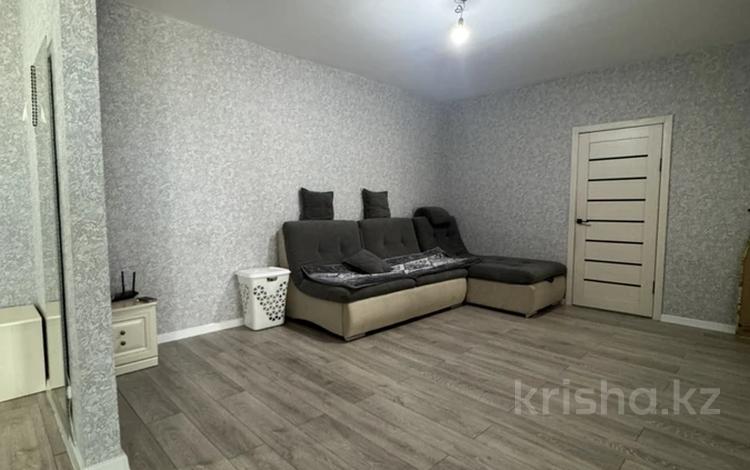 3-комнатная квартира · 66 м² · 5/6 этаж, Майкудук, мкр Мамыраева — Голубые Пруды за 23 млн ₸ в Караганде, Алихана Бокейханова р-н — фото 2
