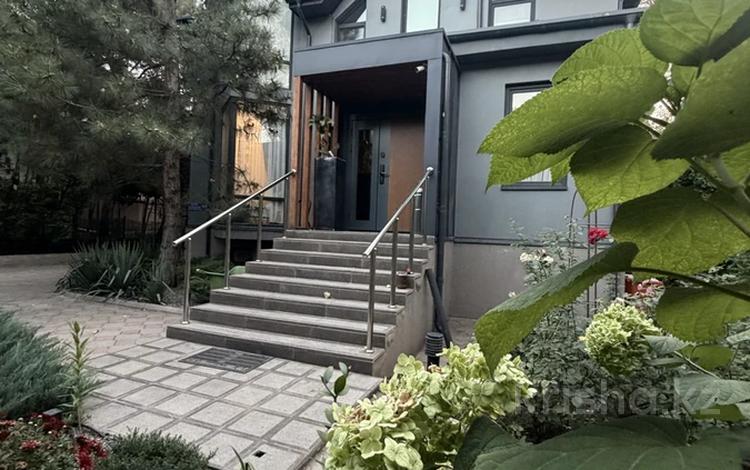 Отдельный дом · 6 комнат · 350 м² · 9.5 сот., Жамакаева 22/7 — Алдар Косе за 4.7 млн ₸ в Алматы, Медеуский р-н — фото 2