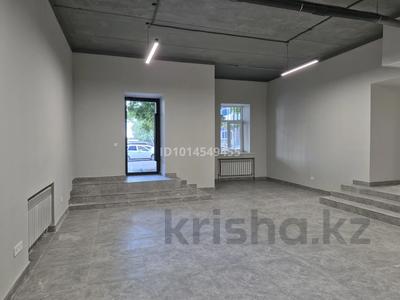 Свободное назначение, офисы, магазины и бутики, общепит, салоны красоты, фитнес и спорт, медцентры и аптеки, образование, развлечения, конференц-залы, кабинеты и рабочие места, студии · 212 м² за 1.5 млн ₸ в Астане, Сарыарка р-н