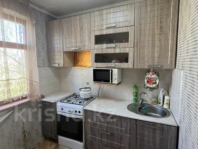 2-комнатная квартира · 45 м² · 5/5 этаж, ул. Сергея Тюленина 50 за 11.8 млн ₸ в Уральске, мкр Школьник