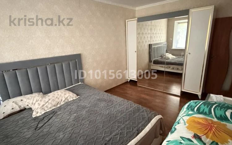 3-бөлмелі пәтер · 65 м² · 1/4 қабат, Жунусалиева 28 28, бағасы: 150 000 ₸ в Таразе — фото 2