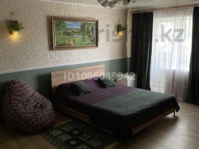 1-комнатная квартира · 30 м² · 3/4 этаж, Маншук Маметовой 50/1 за 2 500 〒 в Уральске, мкр Школьник