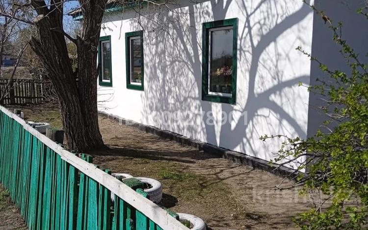 Отдельный дом · 4 комнаты · 105 м² · 8 сот., Деповская за 7 млн ₸ в Есиль — фото 2