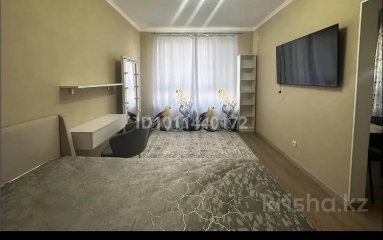 1-комнатная квартира · 33.8 м² · 22/22 этаж, Бектурова 4/1 за 230 000 ₸ в Астане, Нура р-н — фото 2