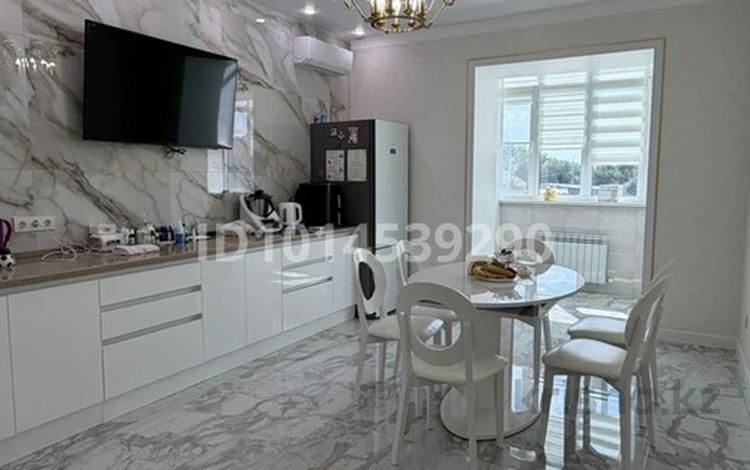 4-бөлмелі пәтер · 150 м² · 2/5 қабат, Неусыпова 57 — Ихсанова, бағасы: 72 млн ₸ в Уральске — фото 14