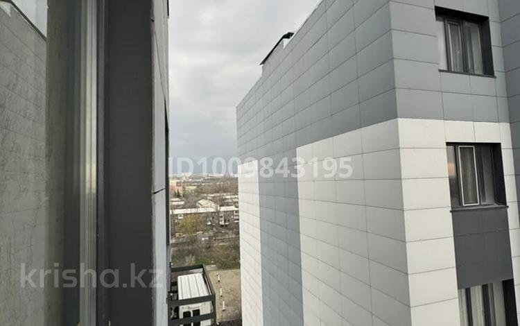2-бөлмелі пәтер · 57.7 м² · 12/13 қабат, Кабдолова 14 — Пересечение улиц Кабдолова и Алтынсарина, бағасы: 46 млн ₸ в Алматы, Ауэзовский р-н — фото 2