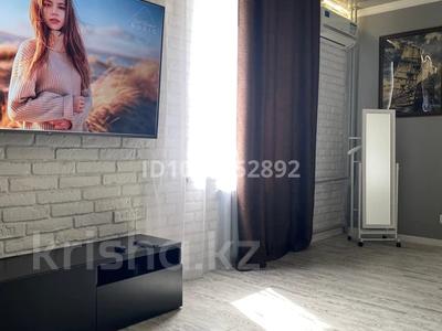 Продажа квартир в Мангистауской обл.: 2-комнатная квартира · 49 м² · 4/5 этаж, 15-й мкр 49 за 18.5 млн 〒 2-комнатная квартира · 49 м² · 4/5 этаж, 15-й мкр 49 за 18.5 млн 〒 в Актау
