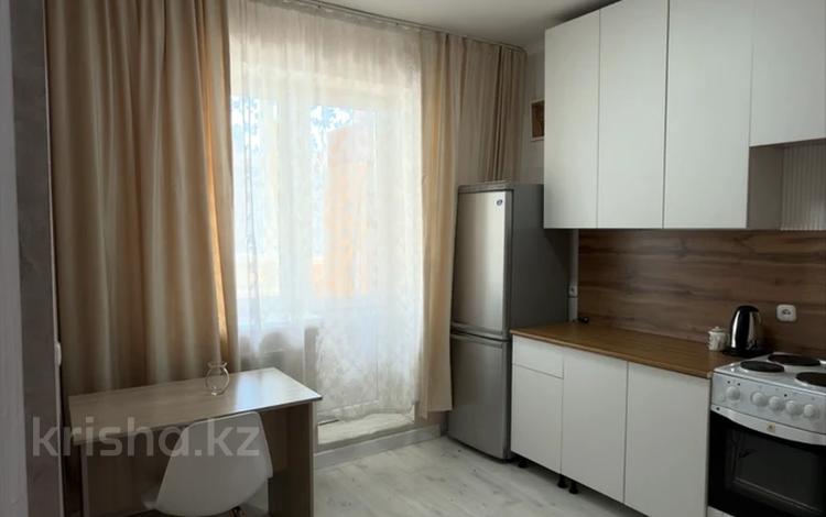 1-комнатная квартира · 36.4 м² · 12/17 этаж, мкр Юго-Восток, Бауыржана Момышулы 28 за 270 000 ₸ в Караганде, Казыбек би р-н — фото 2