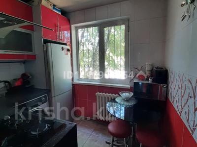 3-комнатная квартира · 57.7 м² · 2/4 этаж, проспект Республики 34 за 23 млн ₸ в Шымкенте, Каратауский р-н