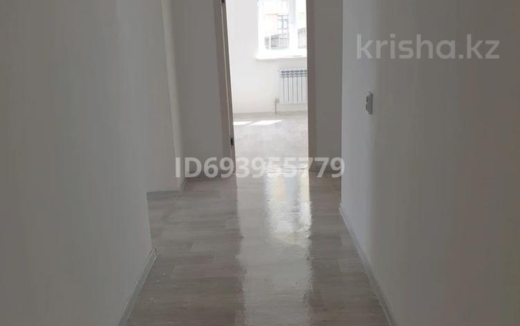 3-комнатная квартира, 68 м², 1/7 этаж помесячно, 11 за 80 000 〒 в Туркестане — фото 2