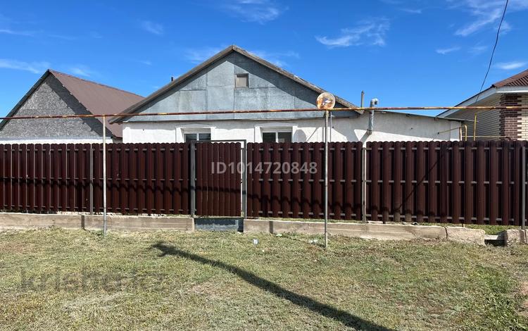 Отдельный дом · 3 комнаты · 80 м² · 80 сот., Акселен за 200 000 ₸ в Аксае — фото 4