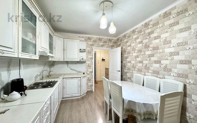 4-бөлмелі пәтер · 100 м² · 7/8 қабат, Бокейхана 21, бағасы: 51.5 млн ₸ в Астане, Есильский р-н — фото 2