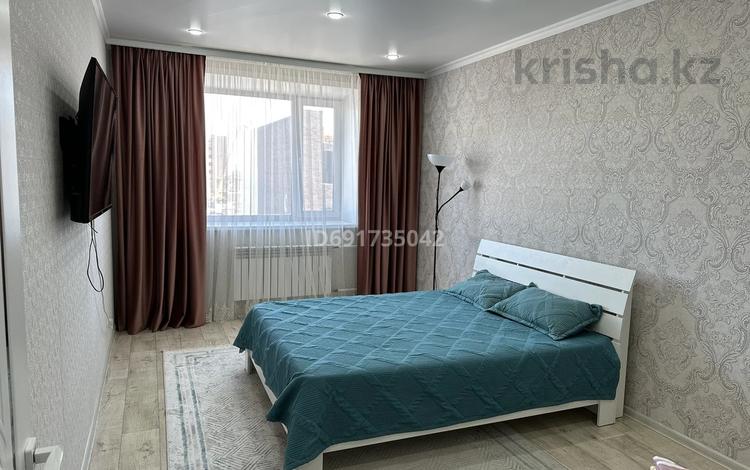 1-комнатная квартира · 45 м² · 3/5 этаж, Ташенова 34 — НИШ, университетА.Мырзахметова, столовая Алдар косе, напротив Отбасы банк за 11 000 ₸ в Кокшетау — фото 2