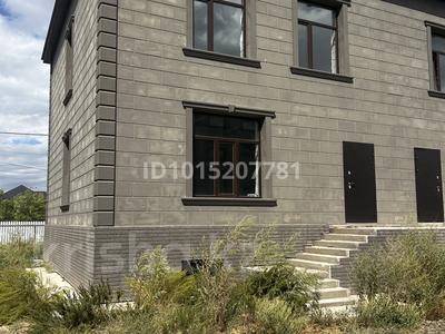 Отдельный дом · 4 комнаты · 260 м² · 2 сот., мкр Кунгей за 45 млн ₸ в Караганде, Казыбек би р-н