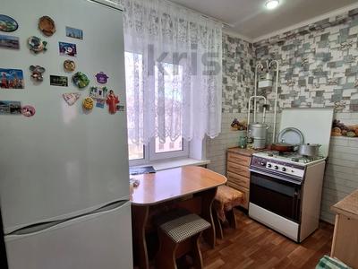 4-комнатная квартира · 60 м² · 5/5 этаж, Бостандыкская за 17.5 млн 〒 в Петропавловске