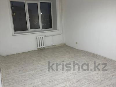 1-комнатная квартира · 38 м² · 2/5 этаж, Байболова за 80 000 〒 в Петропавловске