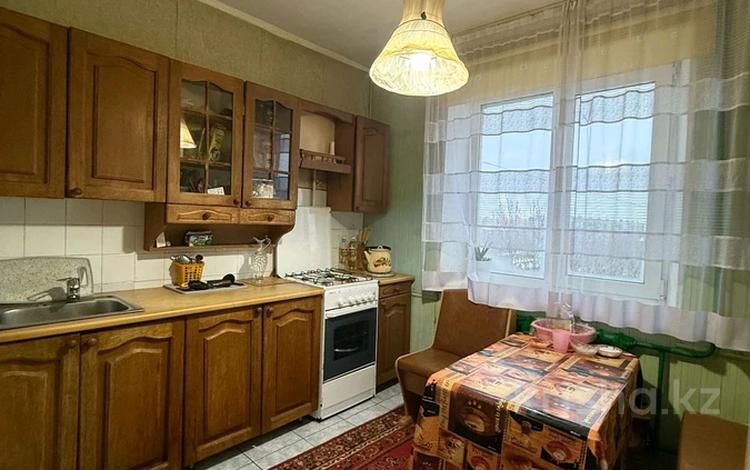 2-комнатная квартира · 51 м² · 9/9 этаж, мкр Северо-Восток 38 за 13 млн 〒 в Уральске — фото 7