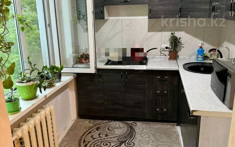 3-бөлмелі пәтер · 60 м² · 4/5 қабат, Уалиханова 13 — ТД ,,Жаннур", бағасы: 30 млн ₸ в Астане, р-н Байконур — фото 2