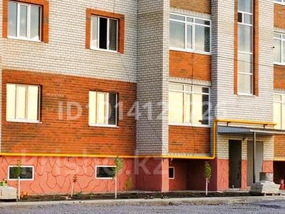 3-бөлмелі пәтер · 94 м² · 1/5 қабат, Алтын орда ш/а. 2 Г, бағасы: 27 млн ₸ в Актобе, мкр. Алтын орда