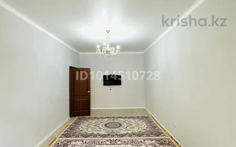 1-бөлмелі пәтер · 50 м² · 1/5 қабат, Алтын орда ш/а., Тәуелсіздік 5, бағасы: 20 млн ₸ в Актобе, мкр. Алтын орда — фото 2