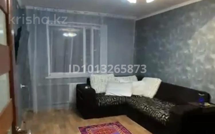 1-комнатная квартира · 37 м² · 5/9 этаж, Кунаева 1/7 — школа 8 за 12 млн ₸ в Актобе, мкр. Курмыш — фото 2
